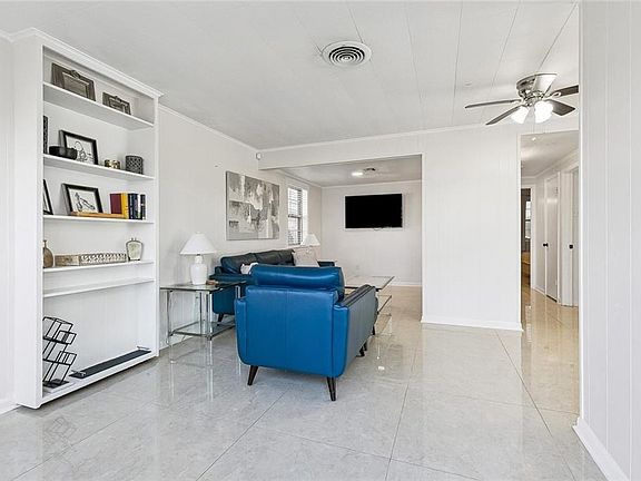 5th image of 2628 Cardinal Dr