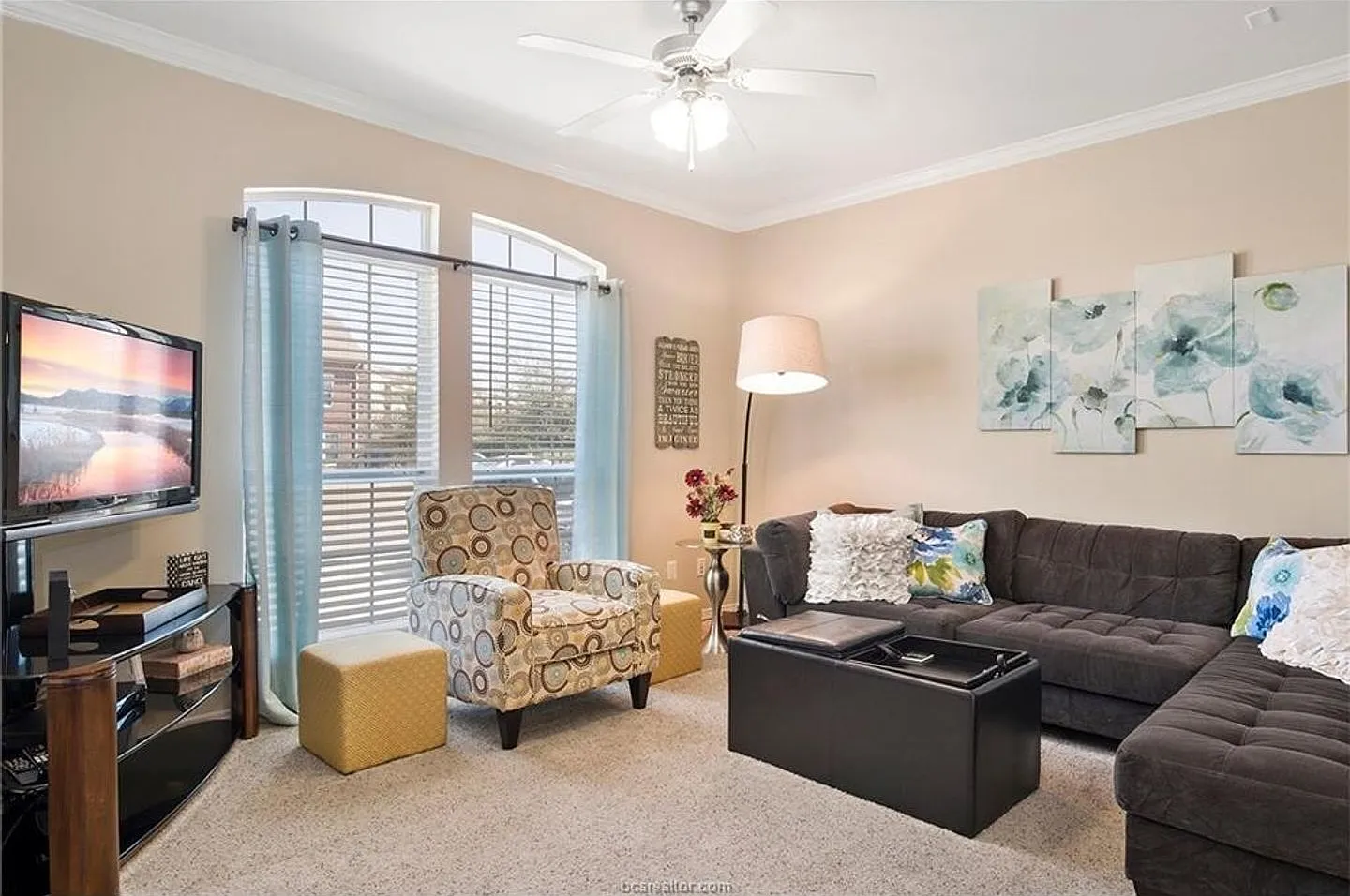 Available For August Pre-Lease!! 4 Bed 4 Bath In River Oaks Community! — Photo 3