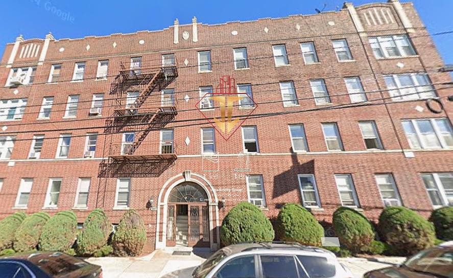 1st image of 783 Kennedy Blvd #4C