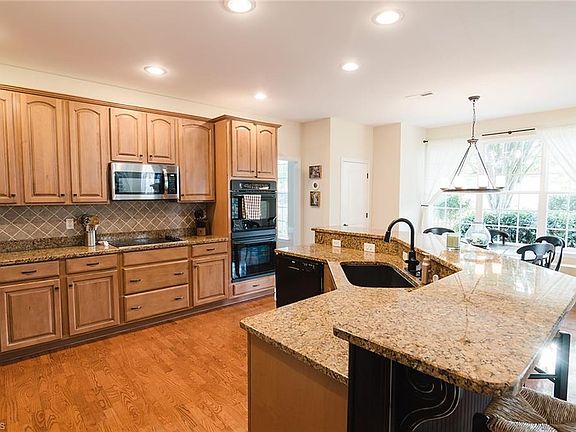 3rd image of 2971 Shady View Dr