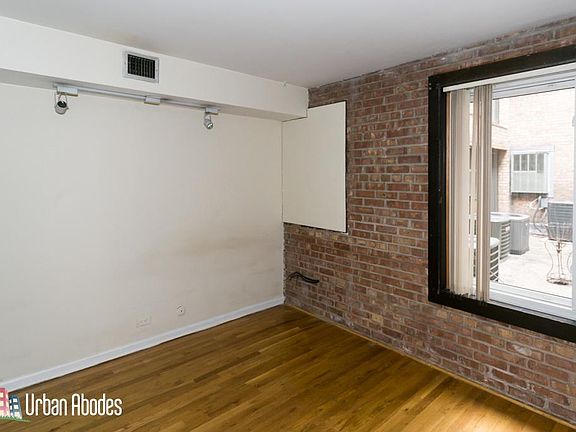 3rd image of 1220 N Lasalle Avenue Ua Ua #Ua2