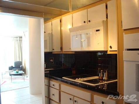 5th image of 900 Bay Dr APT 1010