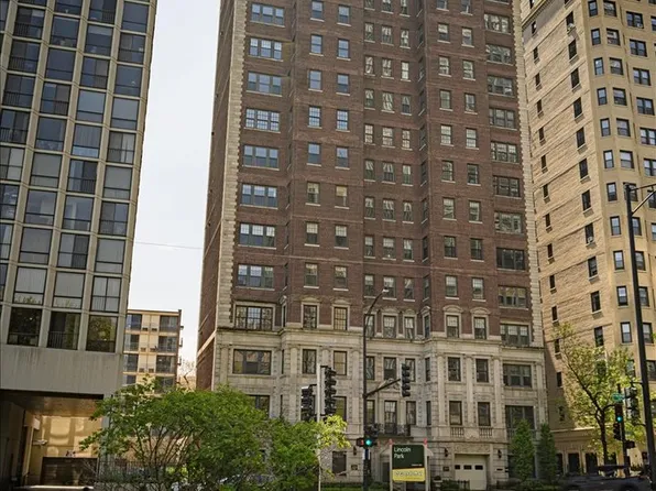 399 W Fullerton Pkwy #16E, Chicago, IL 60614