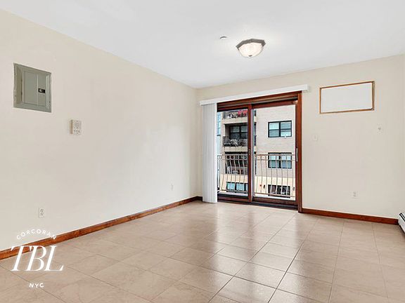 3rd image of 10-43 47th Ave #4B