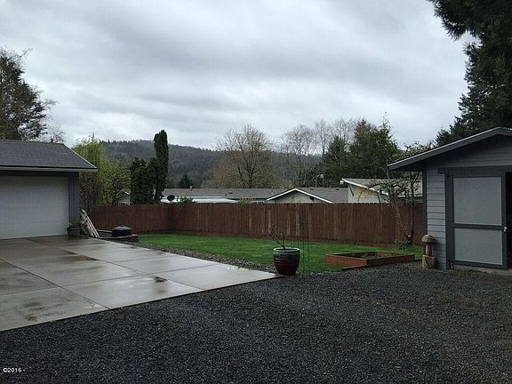 4th image of 339 N Yodel Ln