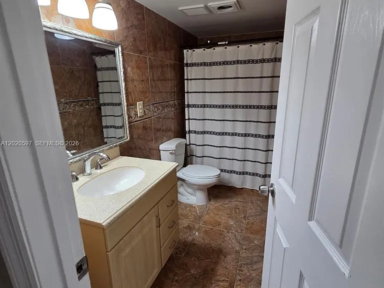 4133 NW 88th Ave #102 — Photo 8
