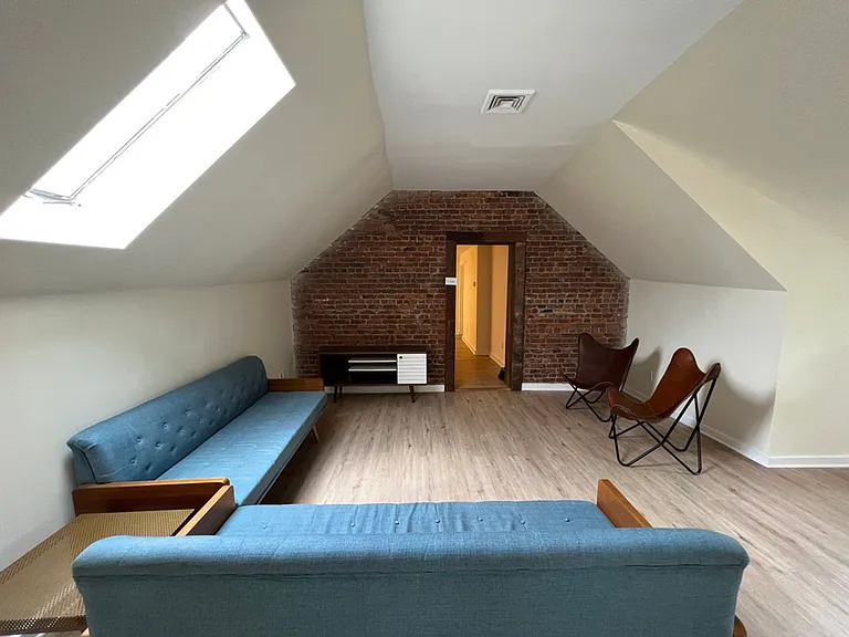 420 Whitney Ave — Photo 27
