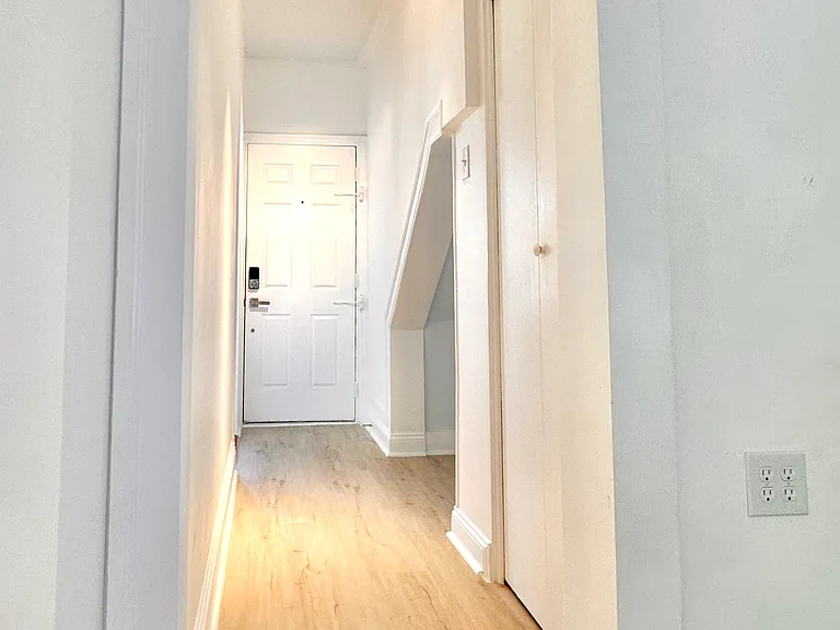 156 Beech St #1 — Photo 23