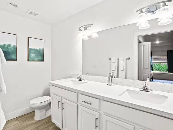 4th image of 565 Lilac Ct #0