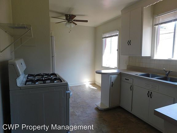 4th image of 22636 Templeton St