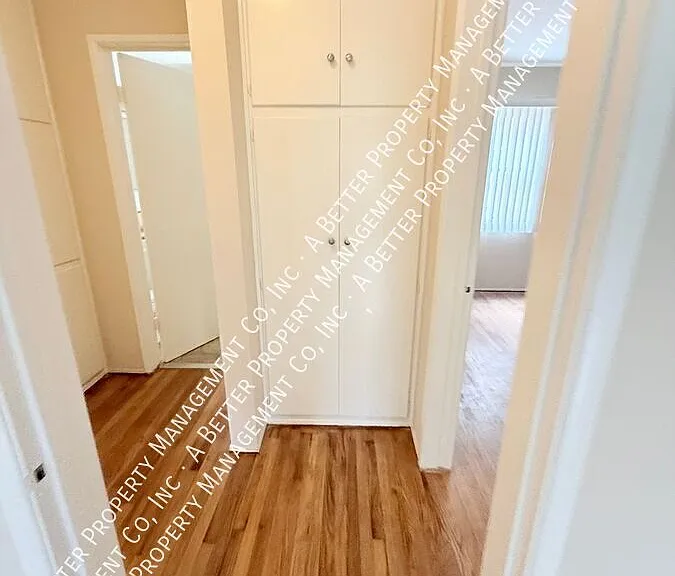 1135 E Appleton St #2 — Photo 4