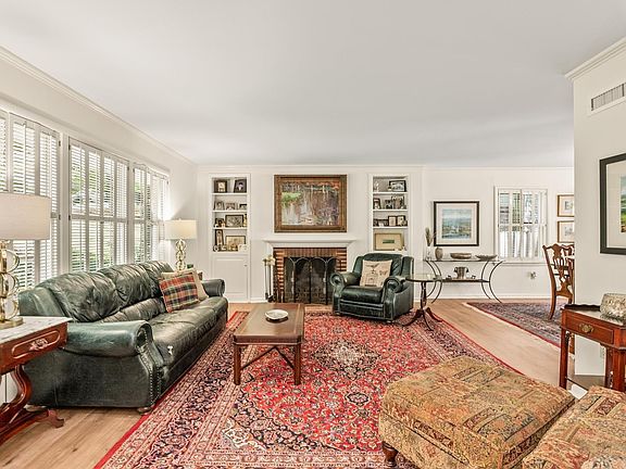 3rd image of 53 Pine Manor Dr
