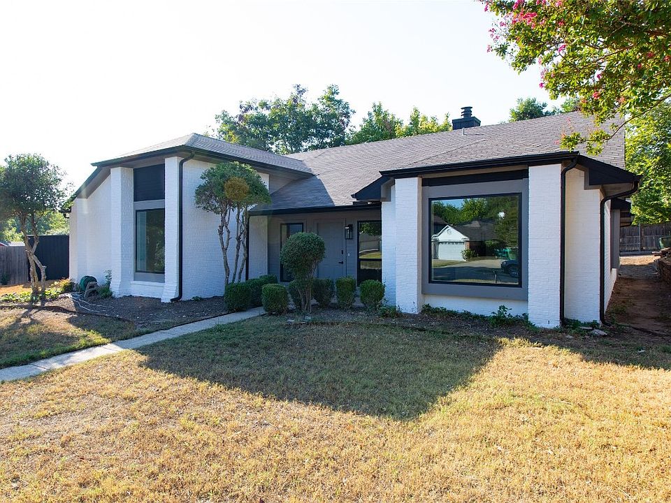 1st image of 2706 Francisco Dr