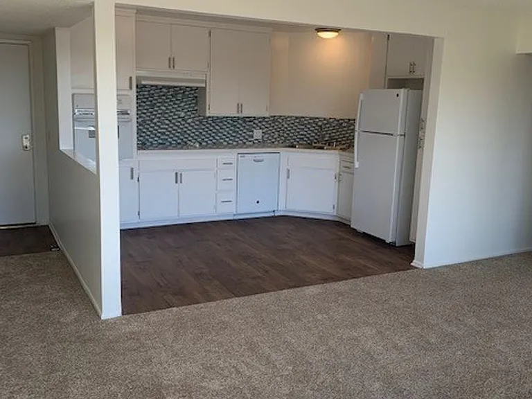 Armada Apartments — Photo 21