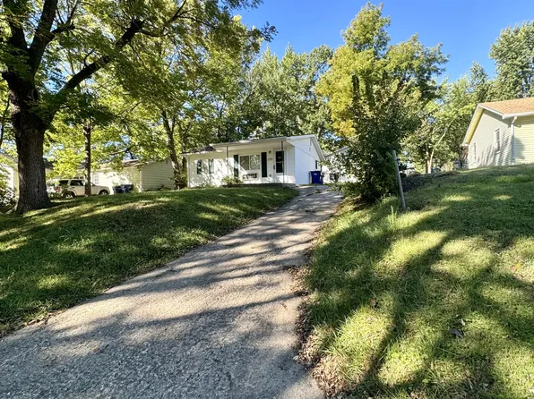 1135 Spruce St, Eudora, KS 66025