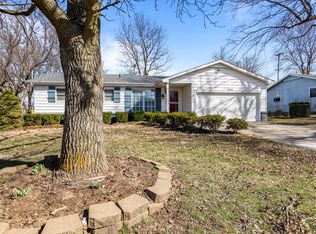 2305 E Nora St, Springfield, MO 65803