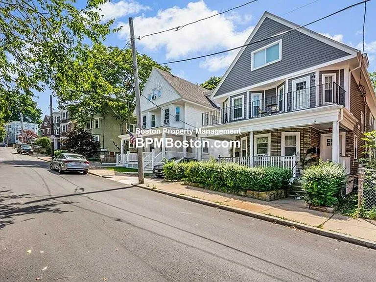 Woodside Ave — Photo 7