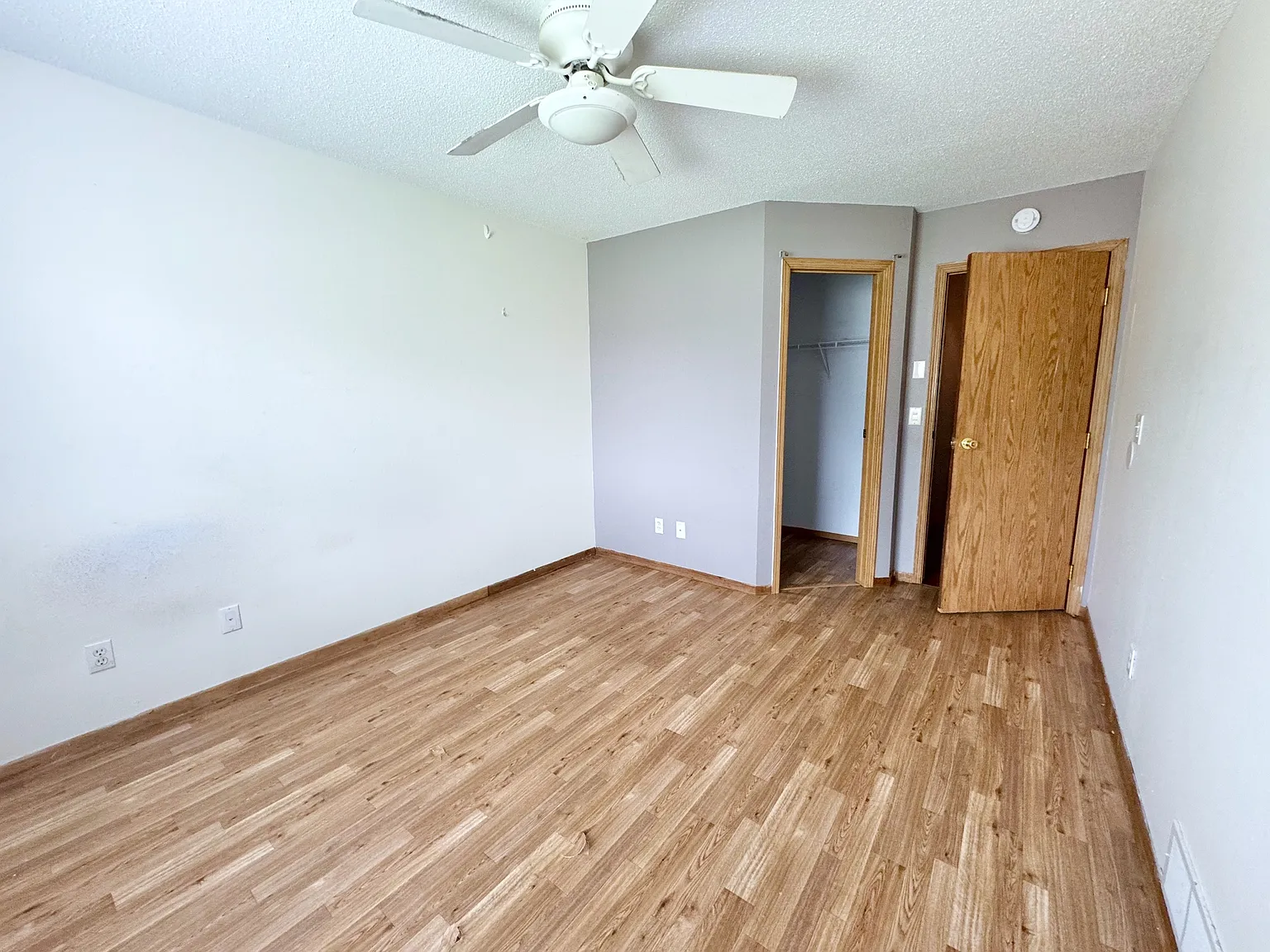 5141 7th Lane South - 1 — Photo 2