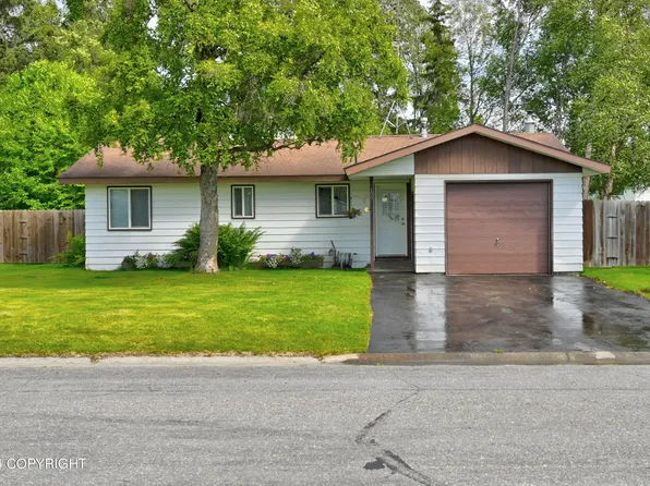 109 Paula St, Kenai, AK 99611