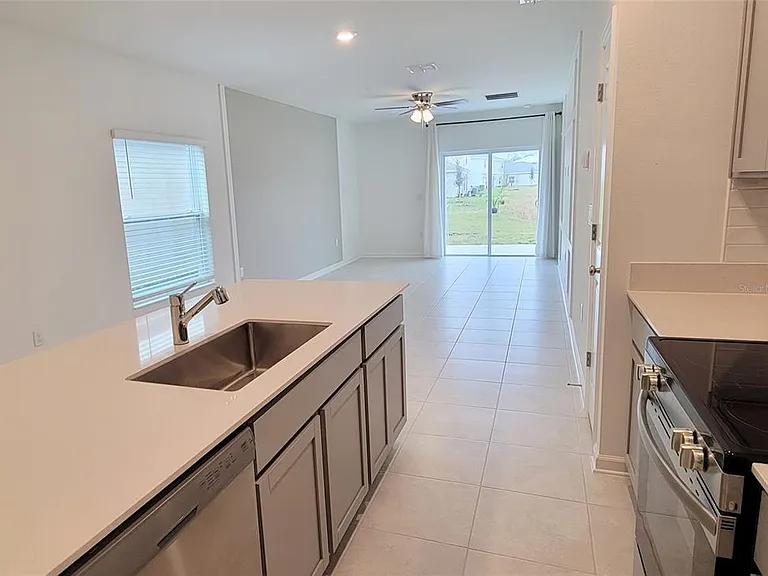 2195 Green Valley St — Photo 5