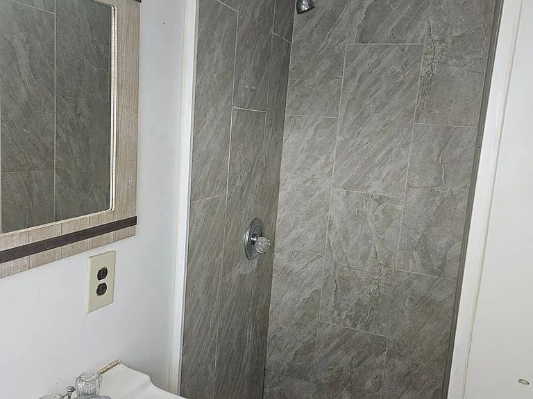 Rapids Studio Apartments — Photo 6
