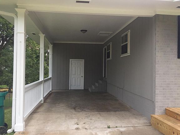 3rd image of 405 W 17th St