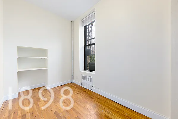 Rented by A&E Real Estate Management | media 15