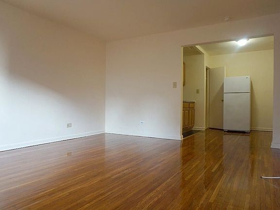 3rd image of 7210 37th Ave APT 405