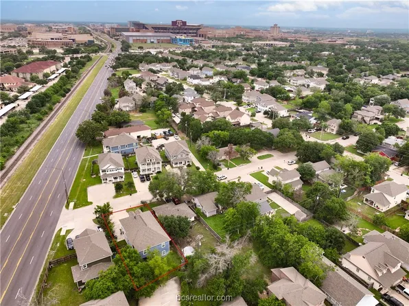 102 Park Pl, College Station, TX 77840