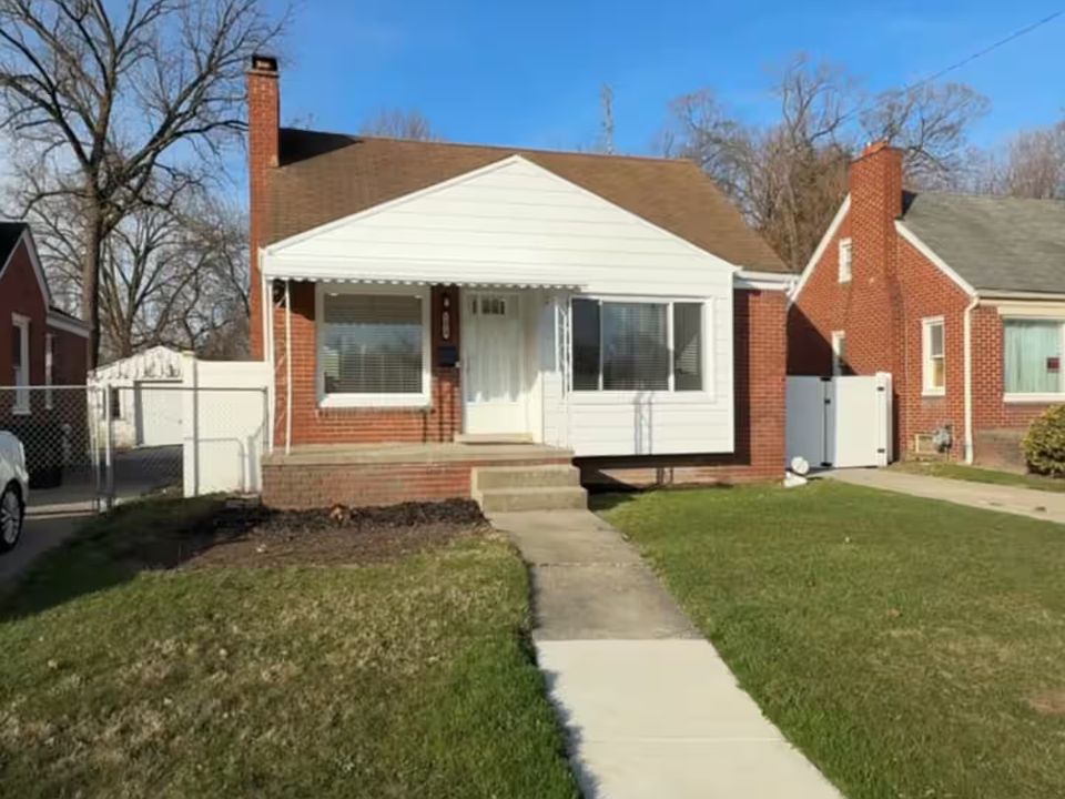 1st image of 7829 Parkland St