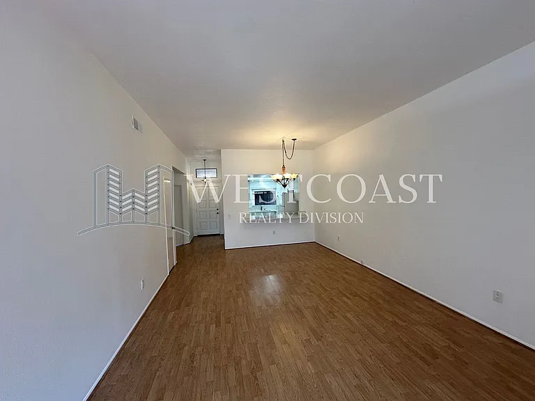 2823 Andover Ave — Photo 4