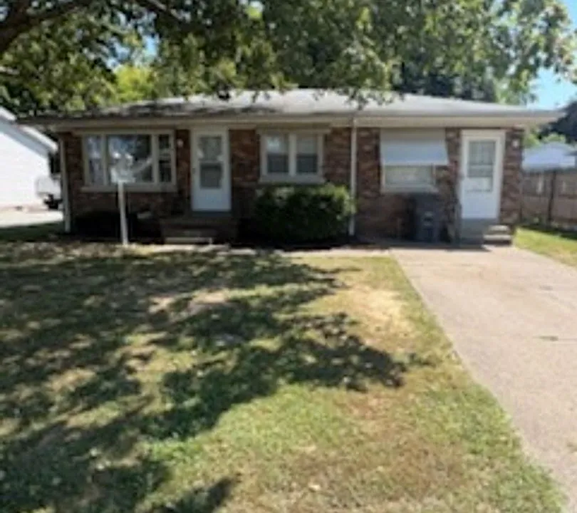 827 N Alvord Blvd