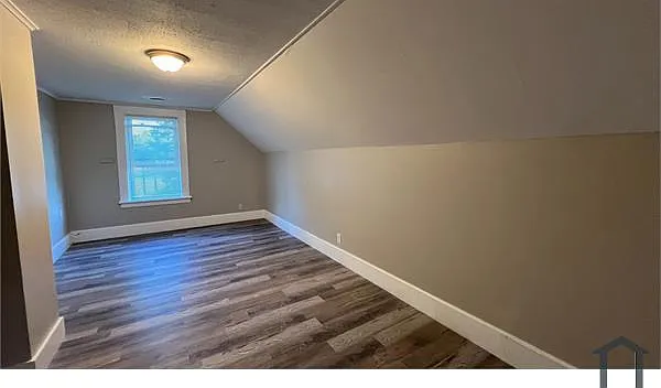 50 Vernon St #3 — Photo 11