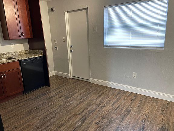 3rd image of 502.5 Varsity St Floor 502.5