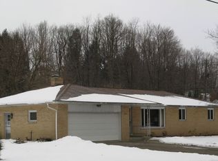 5525 Swanville Rd, Erie, PA 16506