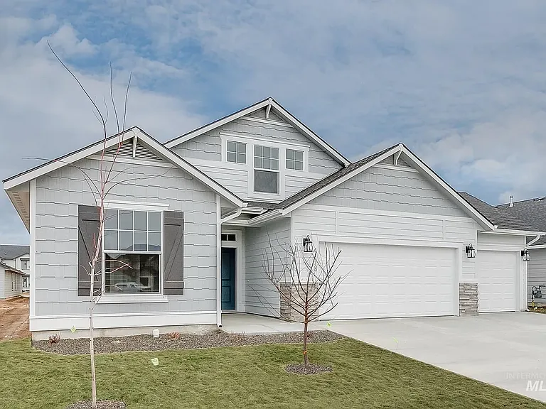 15370 Hogback Way — Photo 1