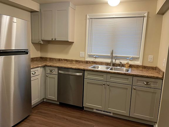 3rd image of 3305 Union St