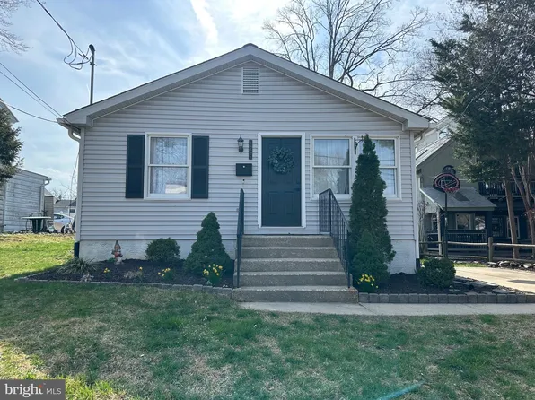 328 Legion Ct, Pitman, NJ 08071