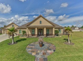 6619 Emerald Dr, Pasadena, TX 77505