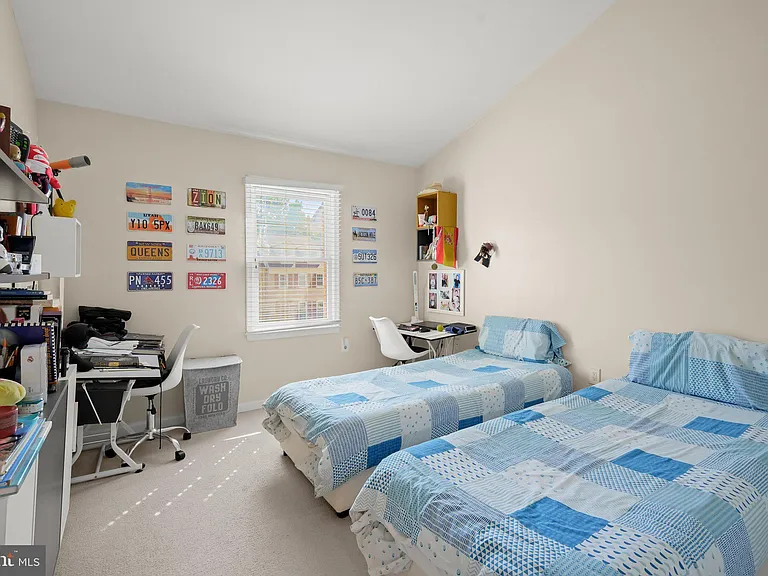 12121 Gatewater Dr — Photo 24
