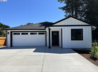 820 12th St, Washougal, WA 98671