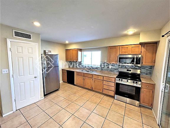 4th image of 4434 W Eva St