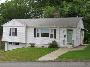 34 Eustis St, Worcester, MA 01606