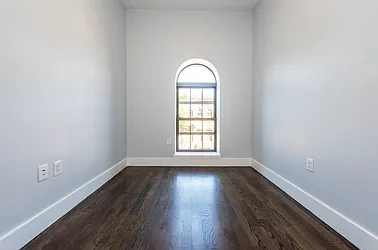 Rented by SCOUTBK.COM