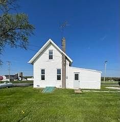 3rd image of 3017 Dalton Fox Lake Rd