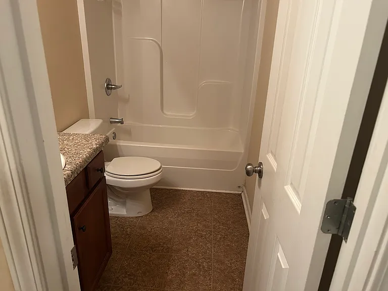 351 Scarlet Oaks Dr — Photo 18
