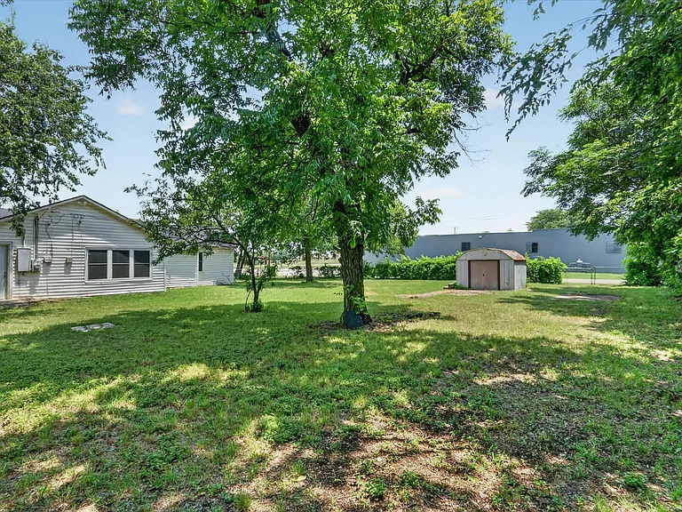 5301 Scoggins St — Photo 30