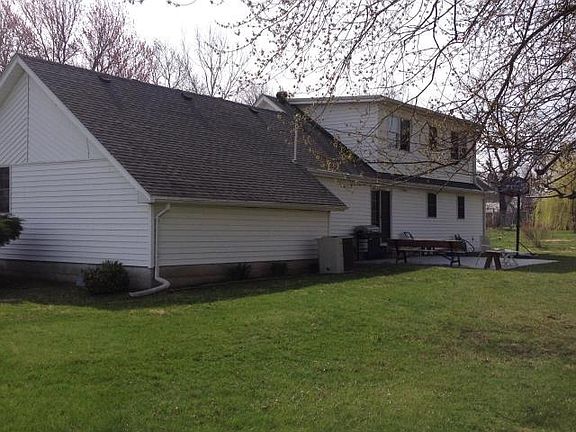 2nd image of 827 N Emmerson St