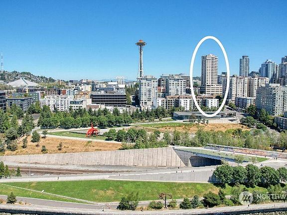 3rd image of 2821 2nd Ave APT 1004
