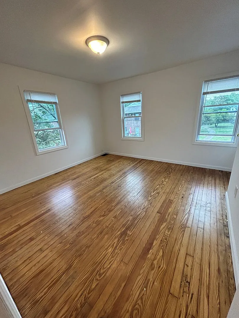 1292 Washington Ave. — Photo 3